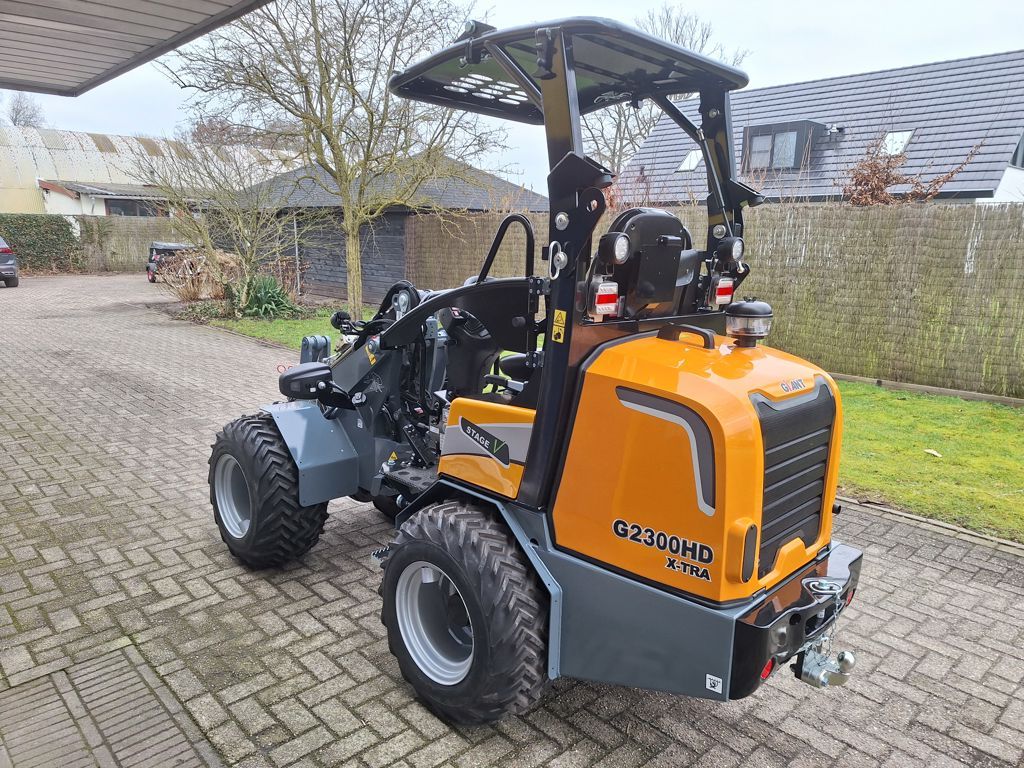 Giant G2300 XTRA HD