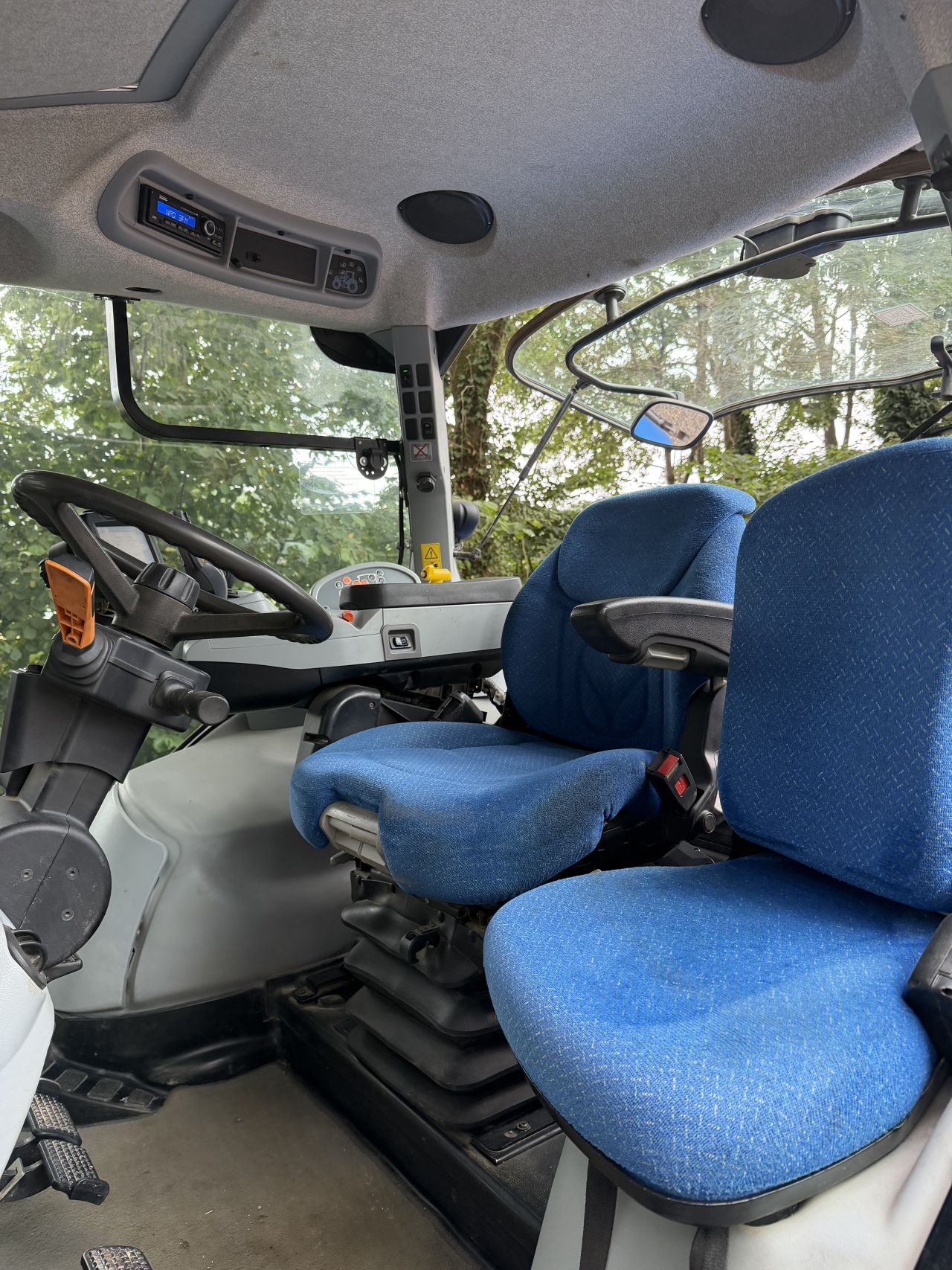 New Holland T6090 PC