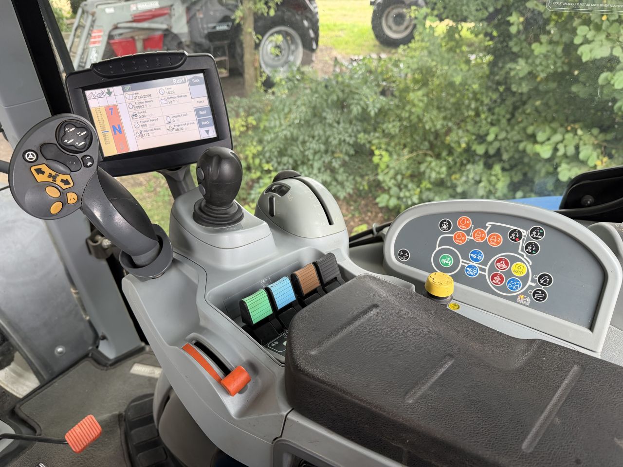 New Holland T6090 PC