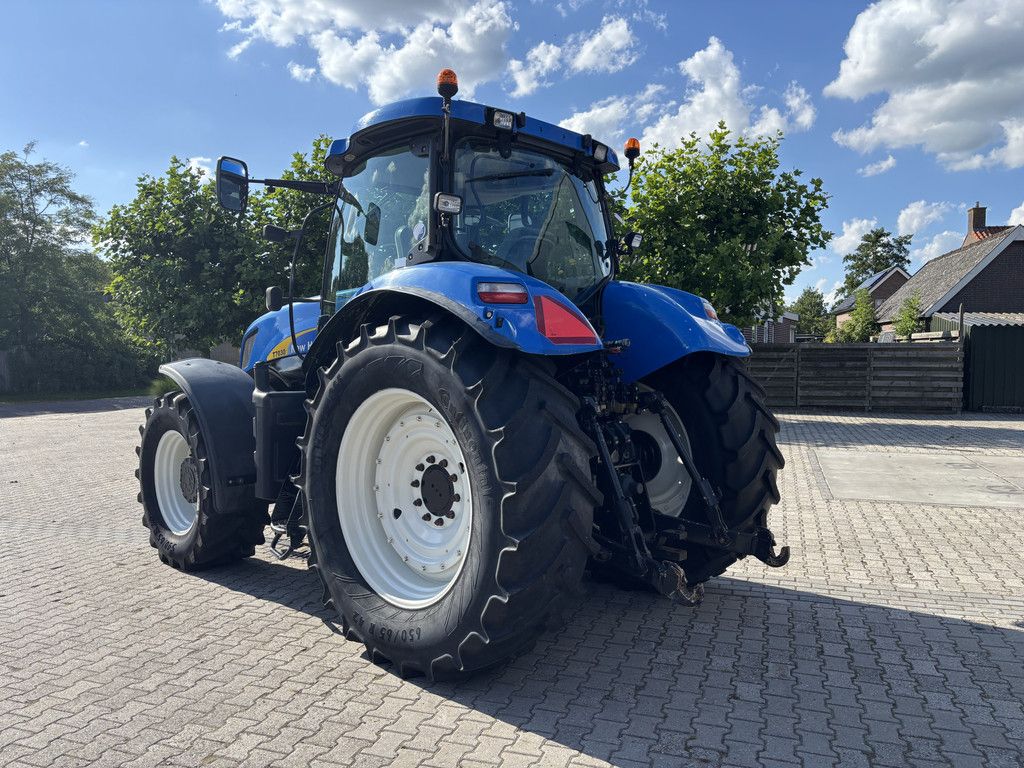 New Holland T7030 PowerCommand. Fronthef, 40km.