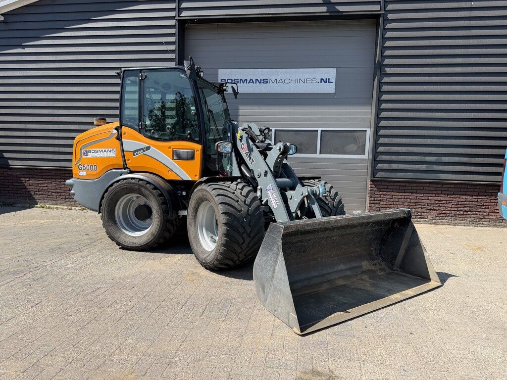 Giant G5000 shovel 2025
