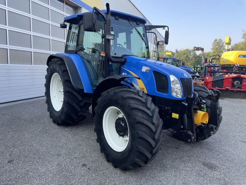 New Holland TL100A (4WD)