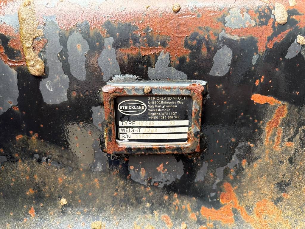 Miller EC290 / EC300 Geith