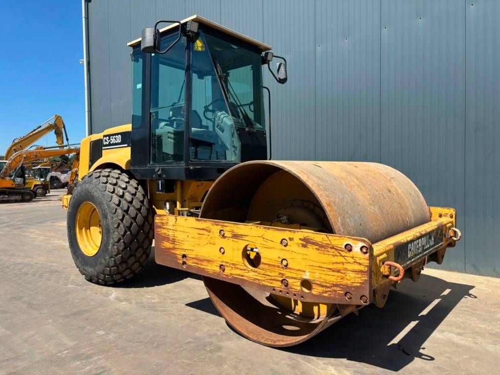 CAT CS563D