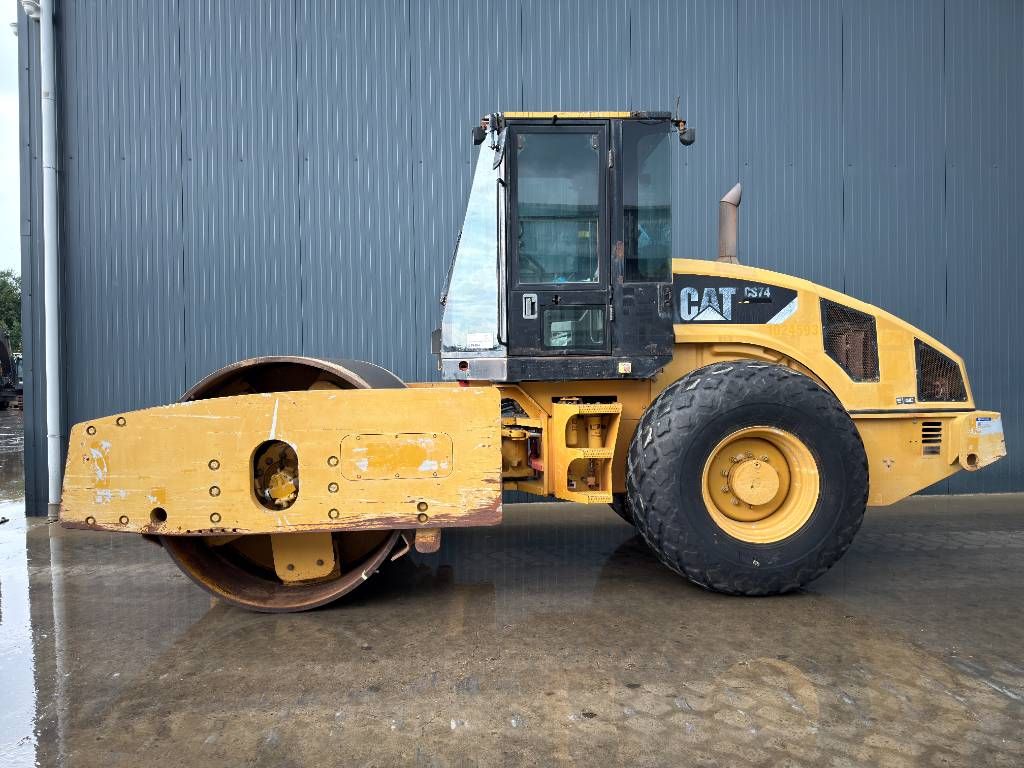 CAT CS74
