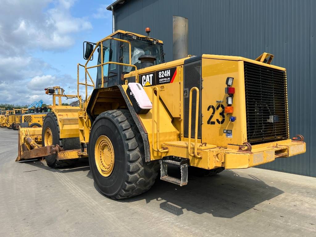 CAT 824H