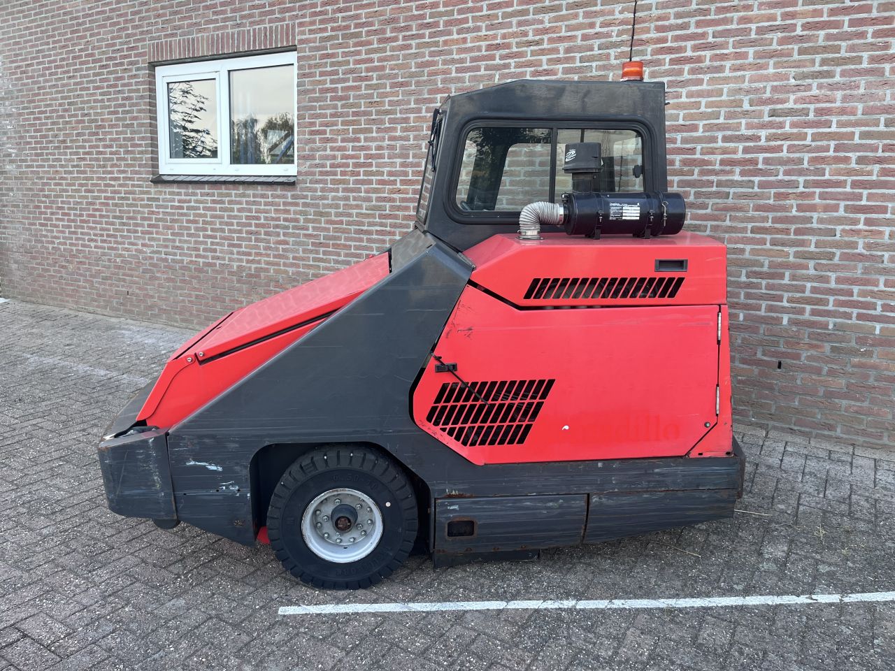 Powerboss 9XRL veeg zuigmachine