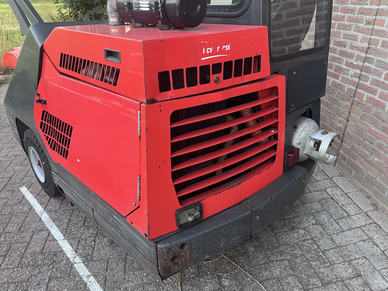 Powerboss 9XRL veeg zuigmachine