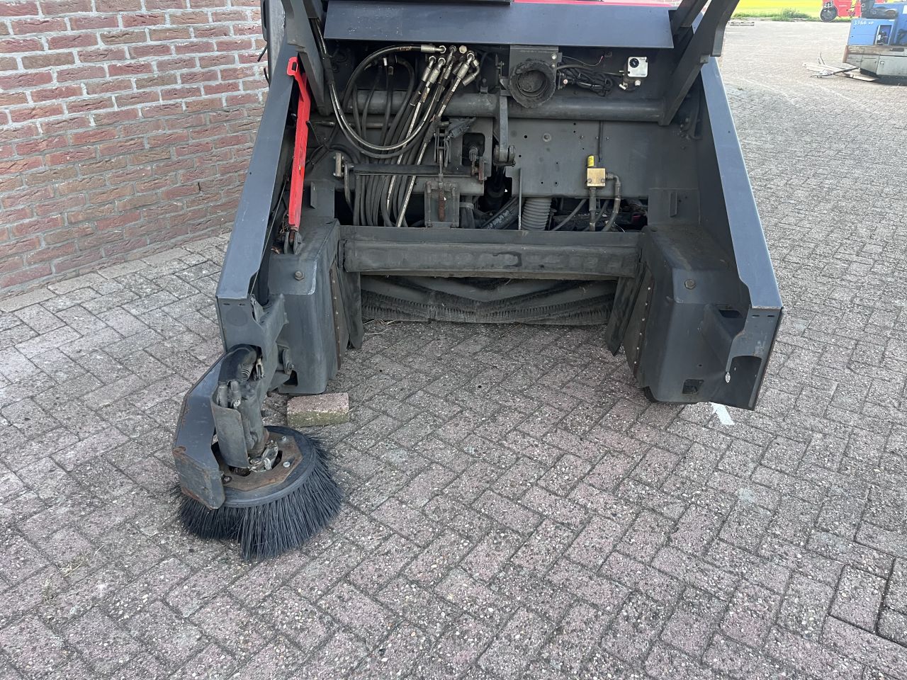Powerboss 9XRL veeg zuigmachine