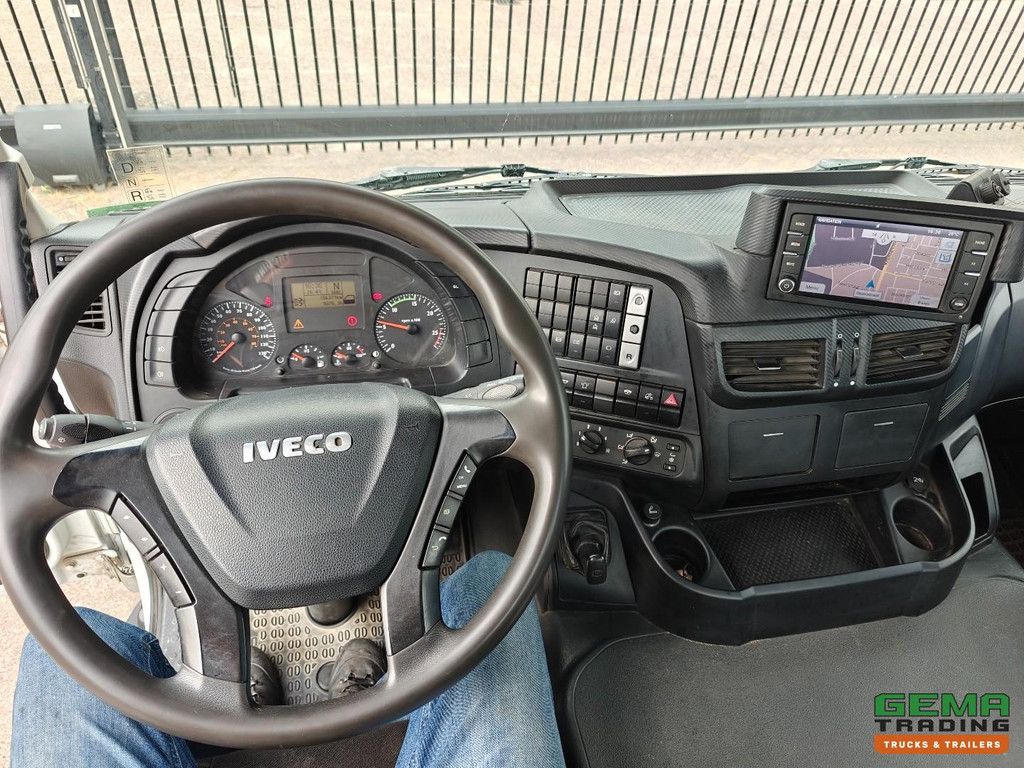 Iveco Trakker 450 Tageskabine 6x4 Euro 6A – Vollblattfederung – Hiab 21T Hakenliftsystem – Radnabenuntersetzung – Belgische Zulassung