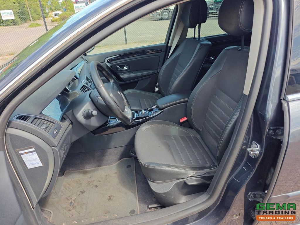 Renault Laguna 4x2 Euro 5 – 5 Sitze – Schaltgetriebe (6-Gang) – Navigationssystem – Leichtmetallfelgen – Belgische Zulassung