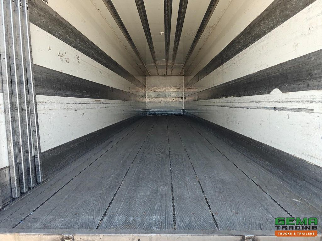 Wullhorst LPRS24 Enclosed Body 13.6m + Rear Closing Tailgate 2500kg - Galvanized Chassis - Steering Axle - Lift Axle - Central Lubrication