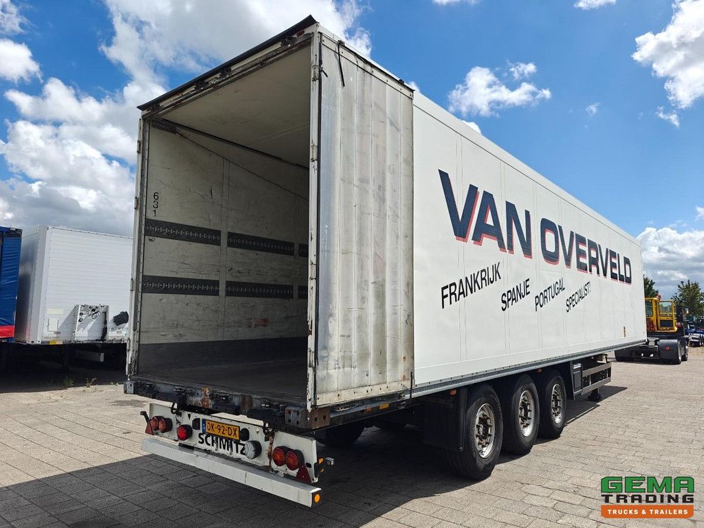 Schmitz SKO 24 13.6m GeïsoleerdBox - SAF Assen - 2 LiftAssen - SchijfRemmen - Gegalvaniseerd Chassis