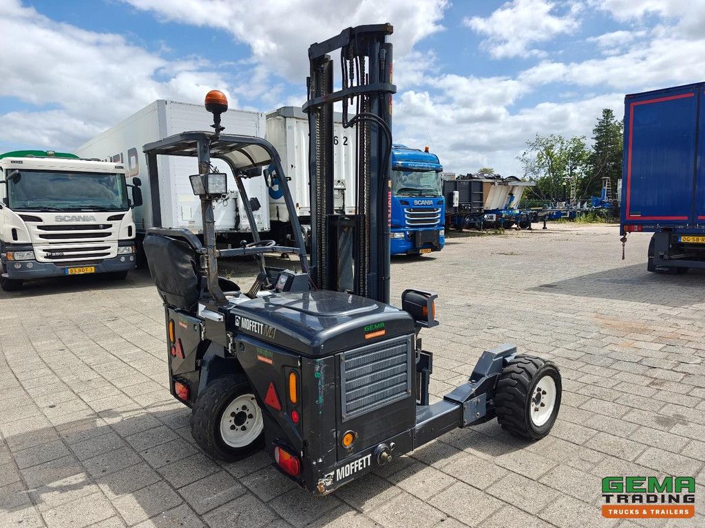 MOFFETT M4 25.4 2500 KG - Kubota Engine - 2069 Uur - 2008 - CE Markering