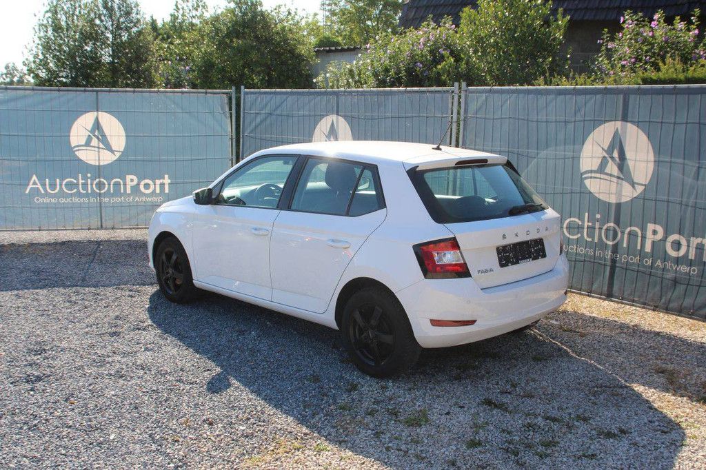 Pkw Škoda Fabia Benzin 60 PS 2020 (Marge)