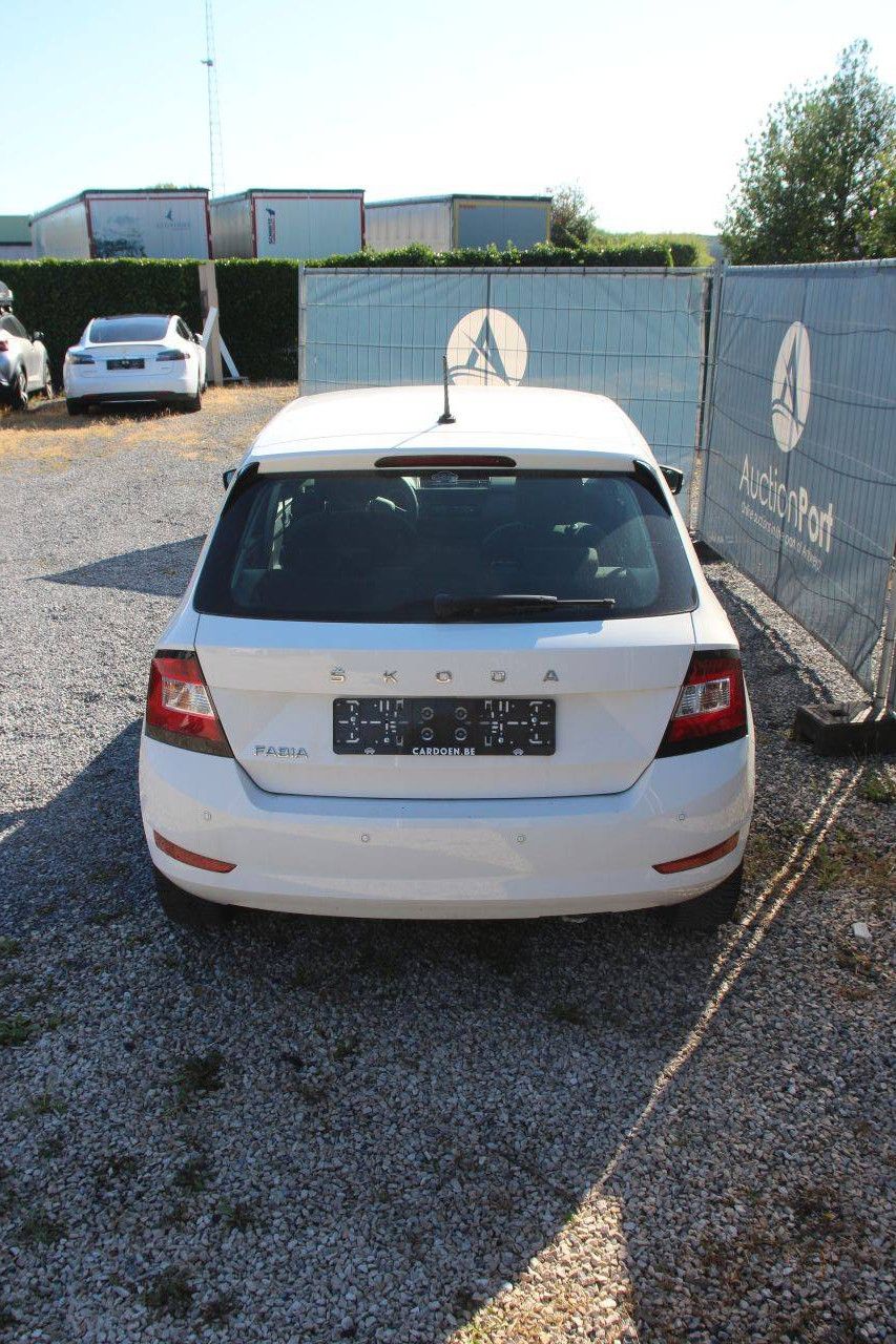 Pkw Škoda Fabia Benzin 60 PS 2020 (Marge)
