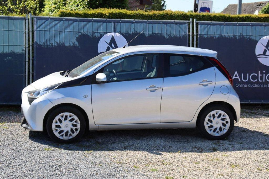 Pkw Toyota Aygo Benzin 72 PS 2020 (Marge)