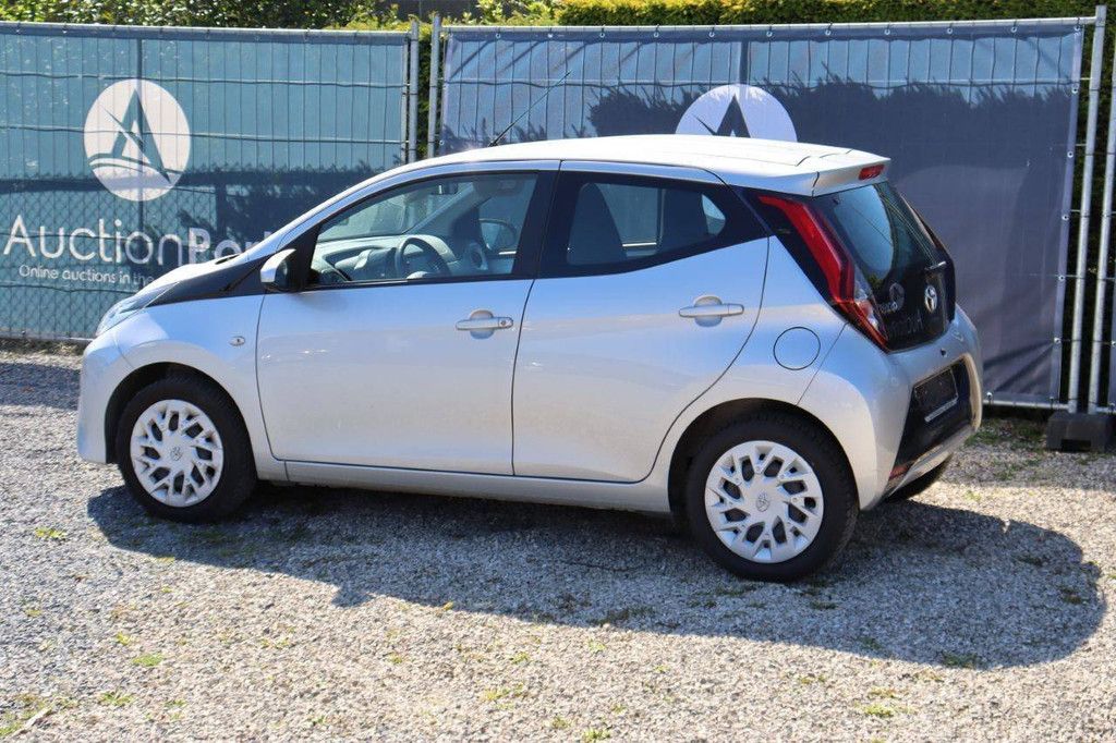 Pkw Toyota Aygo Benzin 72 PS 2020 (Marge)