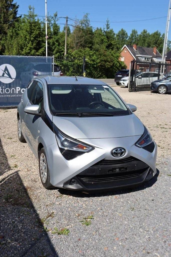 Pkw Toyota Aygo Benzin 72 PS 2020 (Marge)