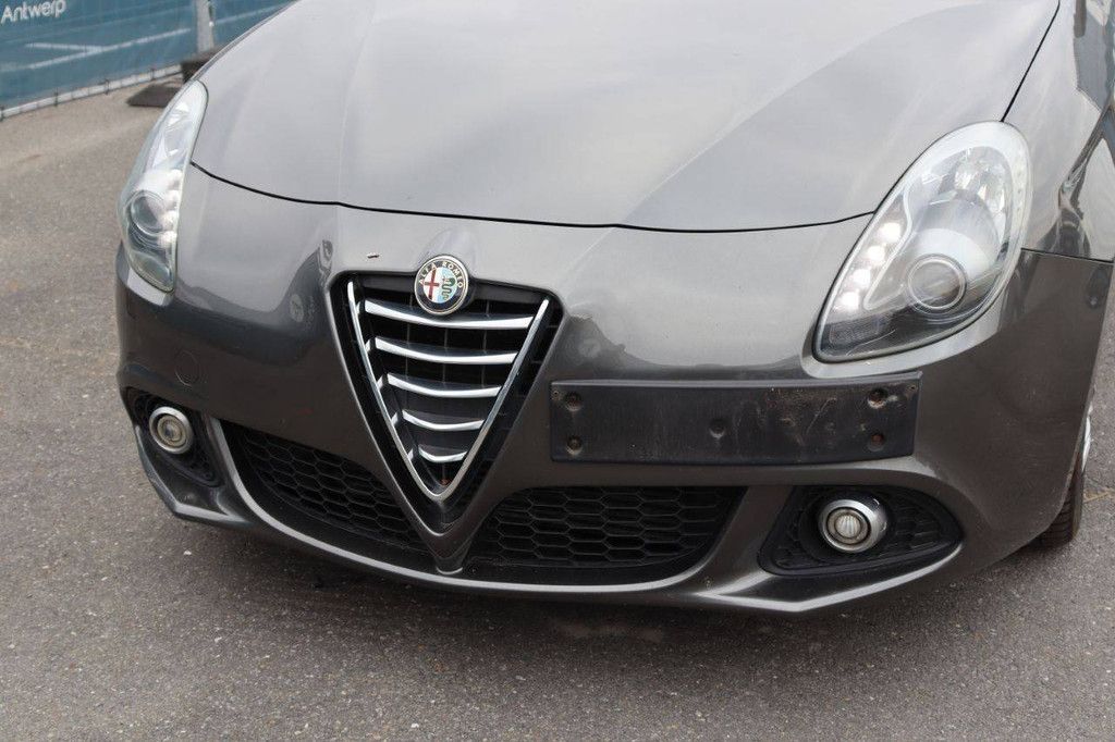 Pkw Alfa Romeo Giulietta Benzin 170 PS 2015 (Marge)