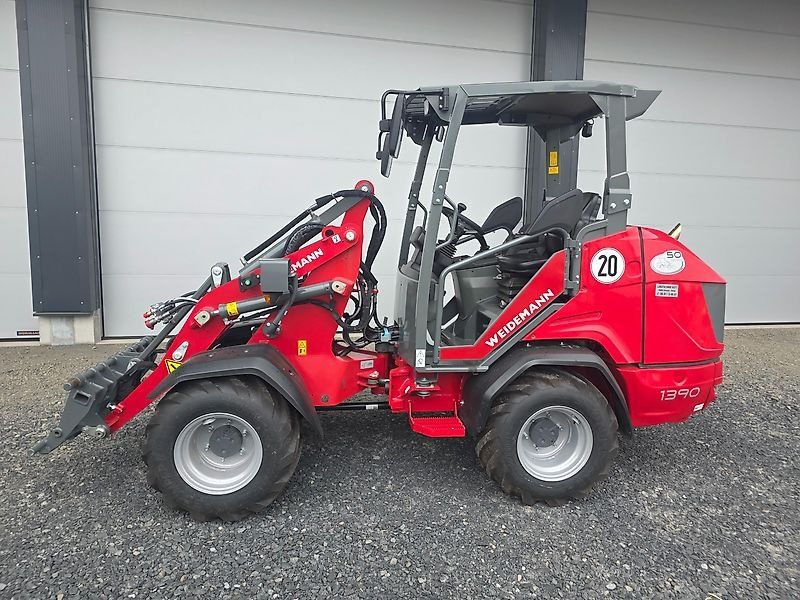 Weidemann 1390