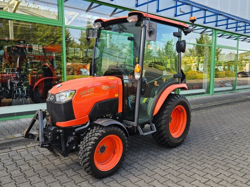 Kubota B2-231 CAB