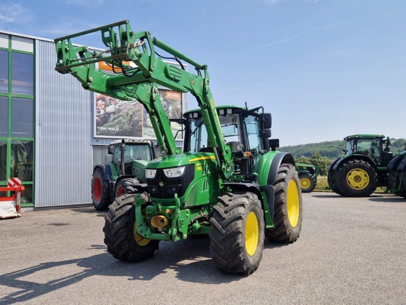 John Deere 6120M