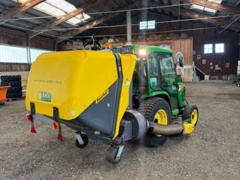 John Deere 3720
