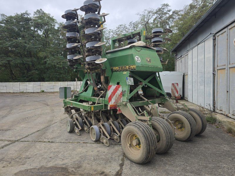 John Deere 750 A