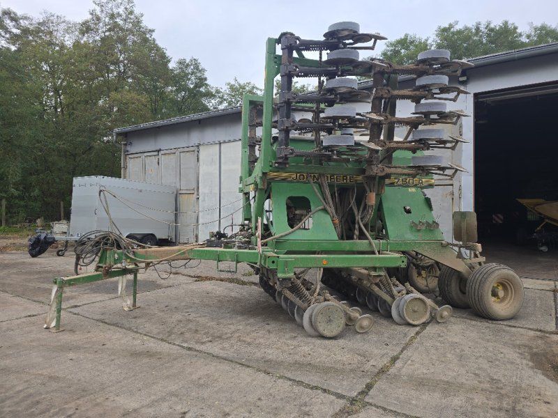 John Deere 750 A