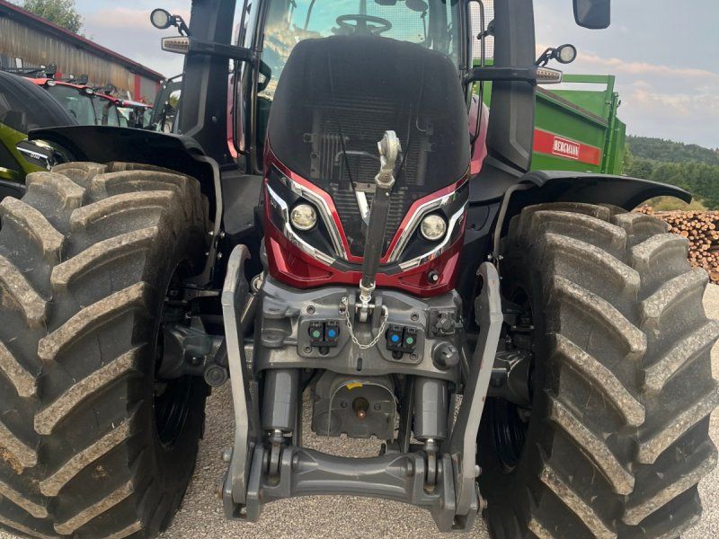 Valtra Q305