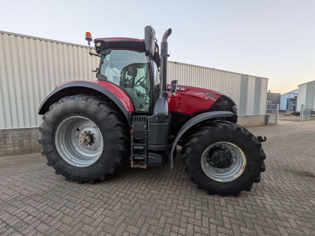 Case IH Optum 300 CVX afs