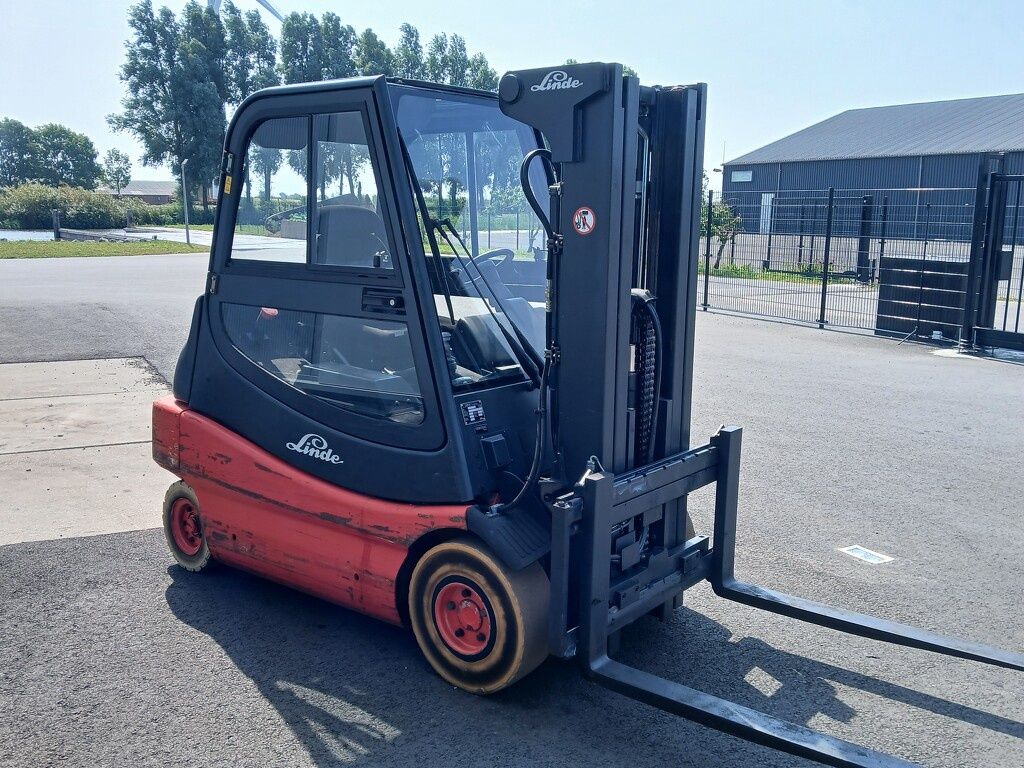 Linde E30-02