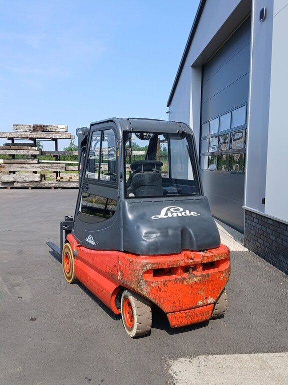 Linde E30-02