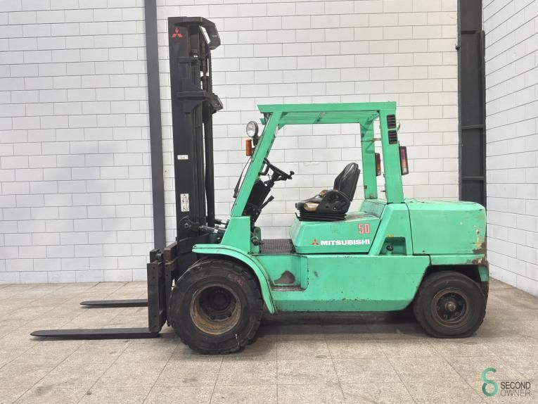 Forklifts Diesel Mitsubishi FD50K 2005