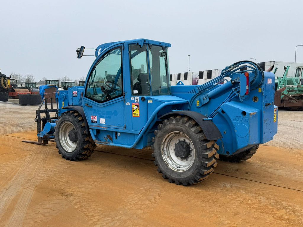 JLG 4013