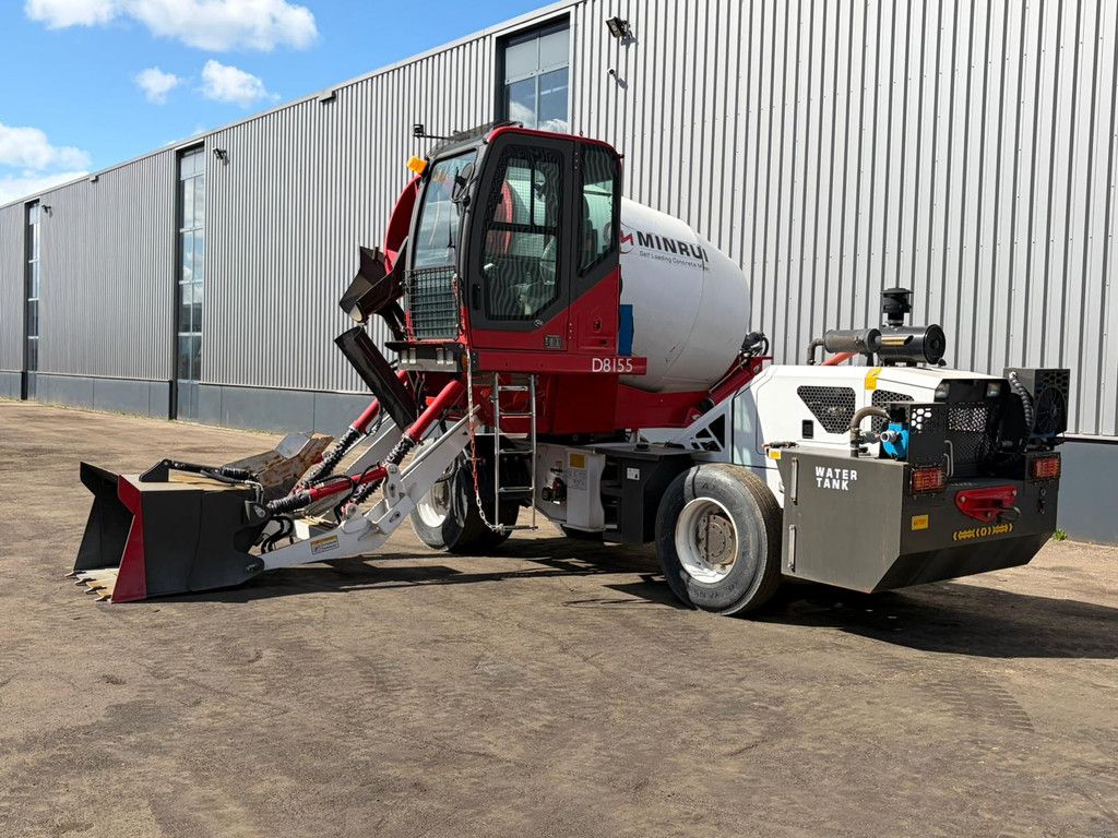 Minrui 4M3 Self Loading Concrete Mixer 4x4
