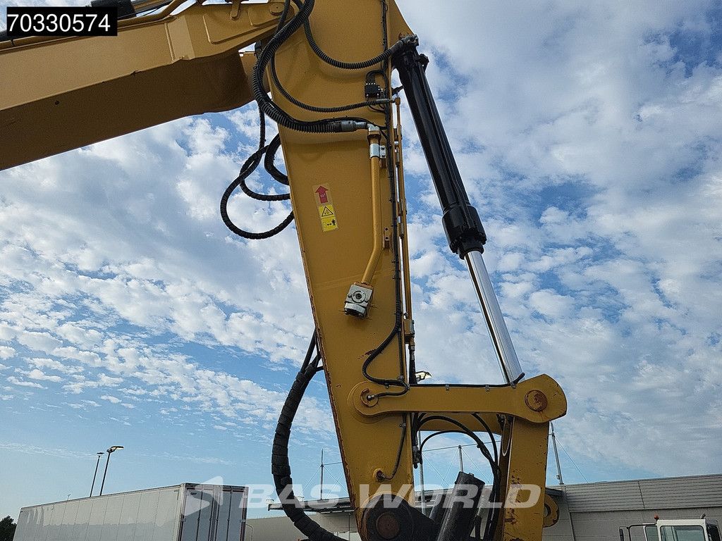 Caterpillar 326 -07A Tiltrotator - 2 Buckets
