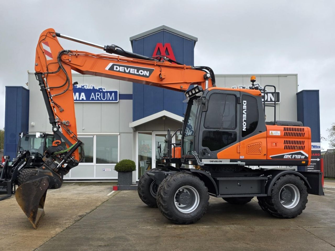 Doosan DX170W-5