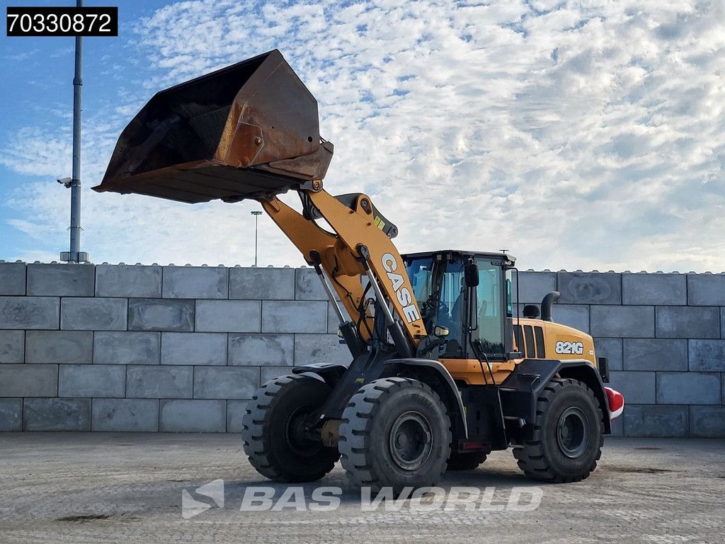 CASE 821 G