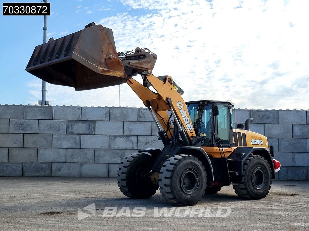 CASE 821 G