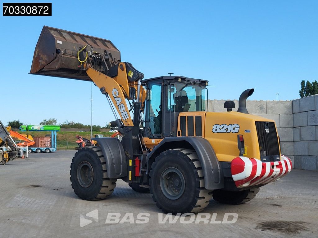 CASE 821 G