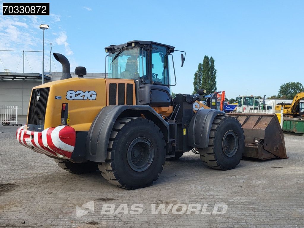 CASE 821 G
