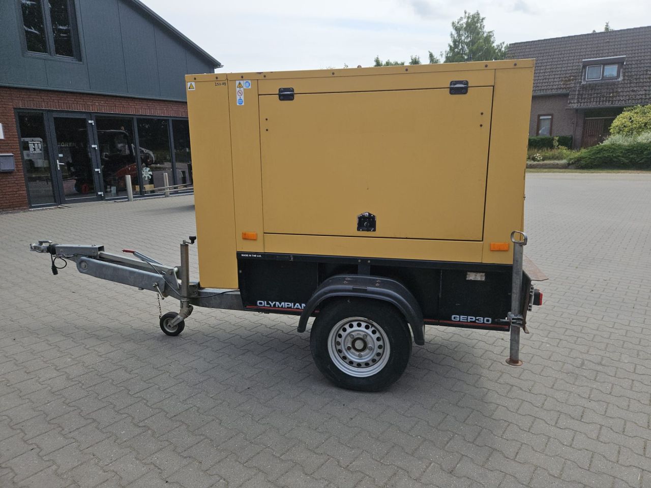 30 KVA Caterpillar GEP30
