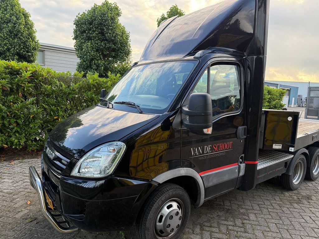 BE COMBINATIE IVECO DAILY 35C18 JEEP-AS