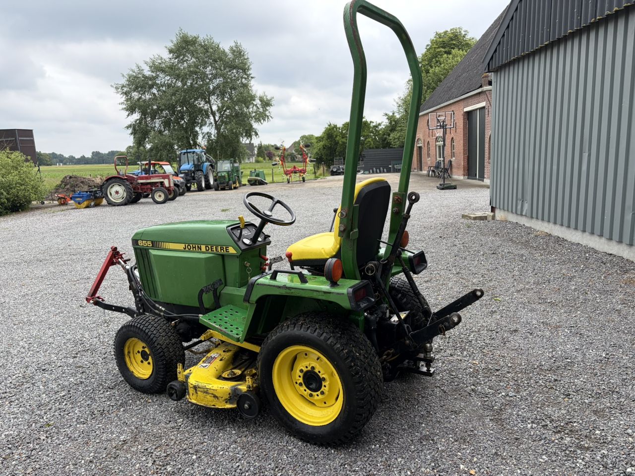 John Deere 655 Diesel 4wd compact tractor met maaidek, fronthef