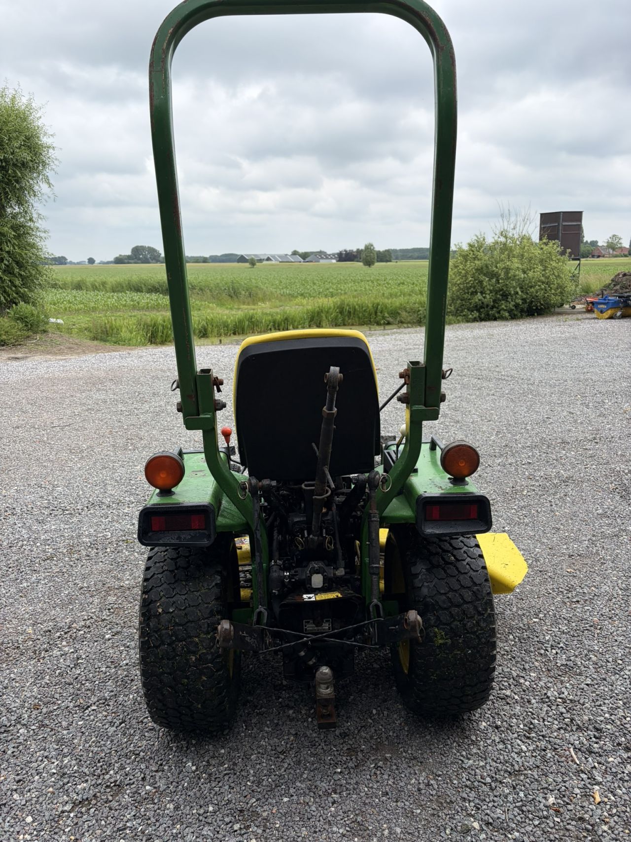 John Deere 655 Diesel 4wd compact tractor met maaidek, fronthef