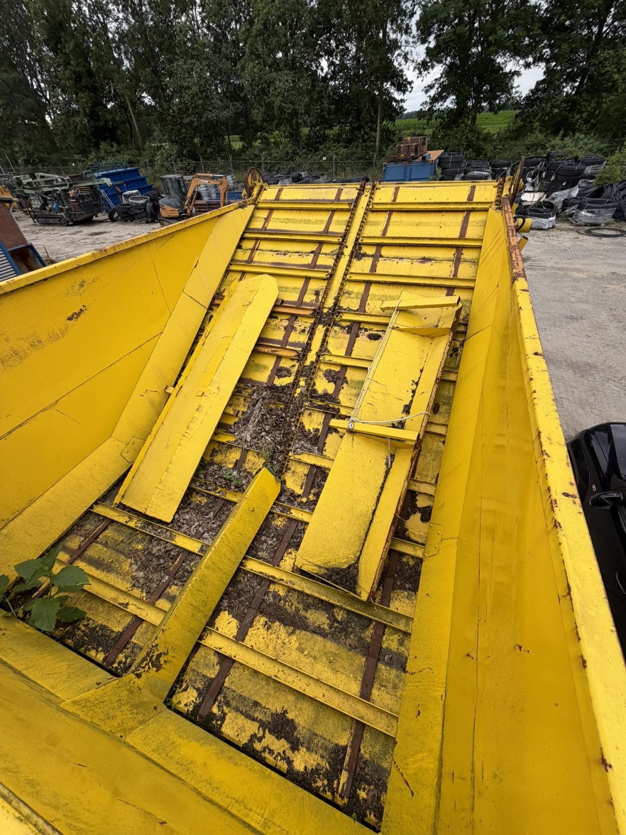 Hesston Field Queen veldhaksel rear dump met direct cut maaibord