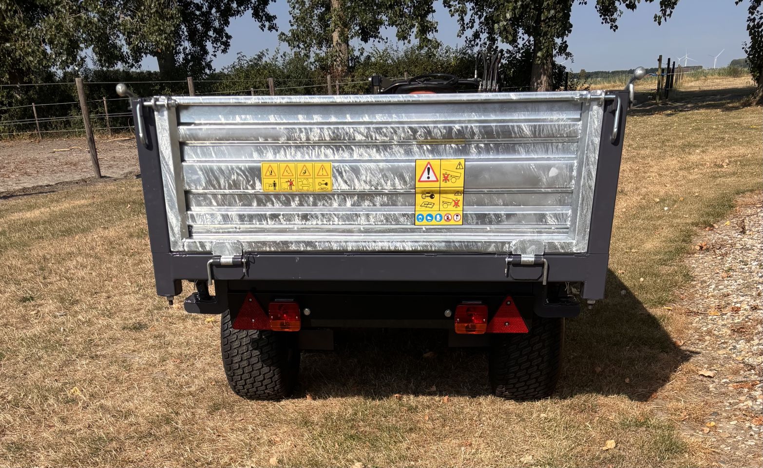 2500 kg kipper - 3 zijdig kiepen - nieuw