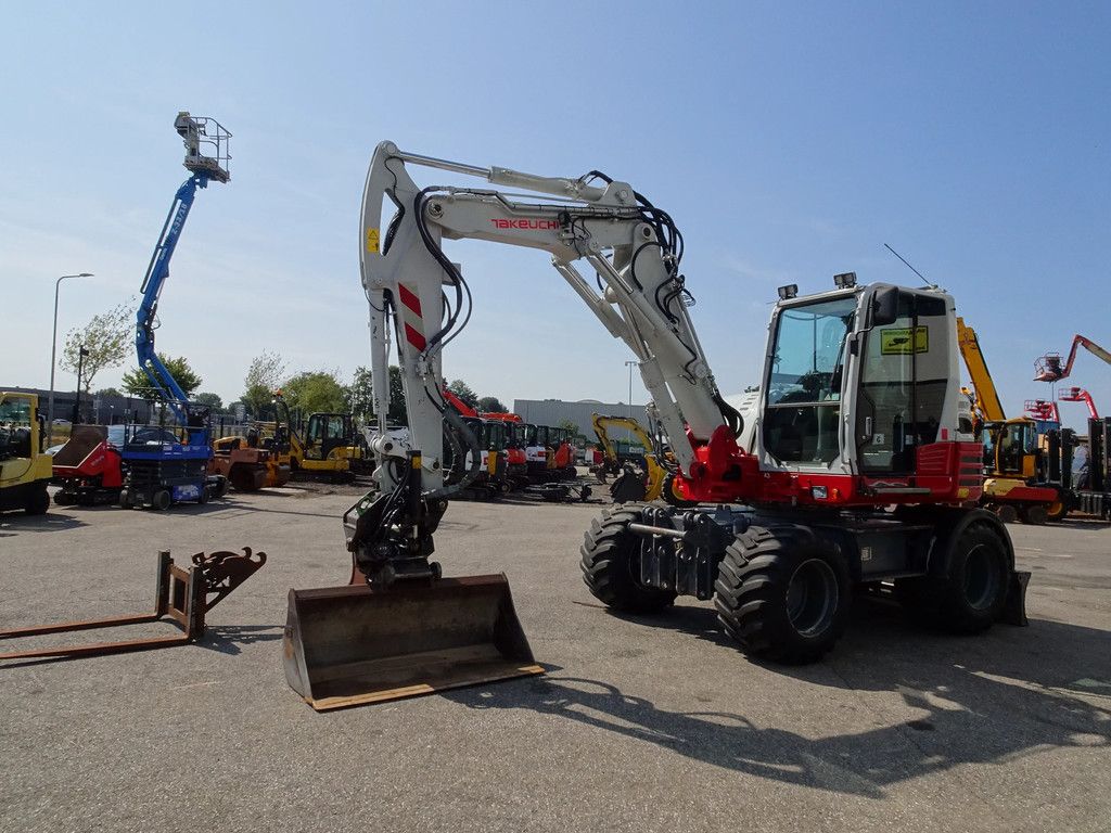 Takeuchi TB295W TB295